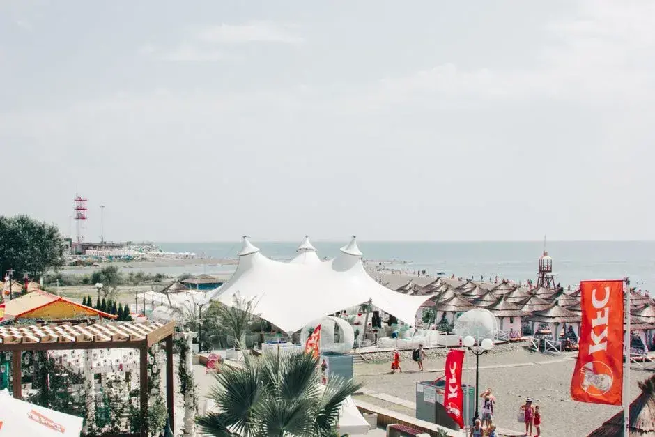 Beach, Please! rămâne pe agenda culturală a Bucureștiului, după ce organizatorii au clarificat informațiile false