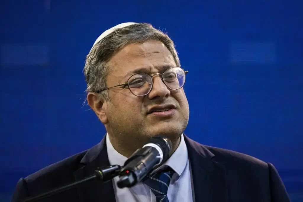 Israelul reacționează dur la atacul cu rachete al Iranului: „Teheranul trebuie să ardă