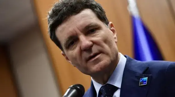 Nicușor Dan contestă la CCR modificările Legii ANI