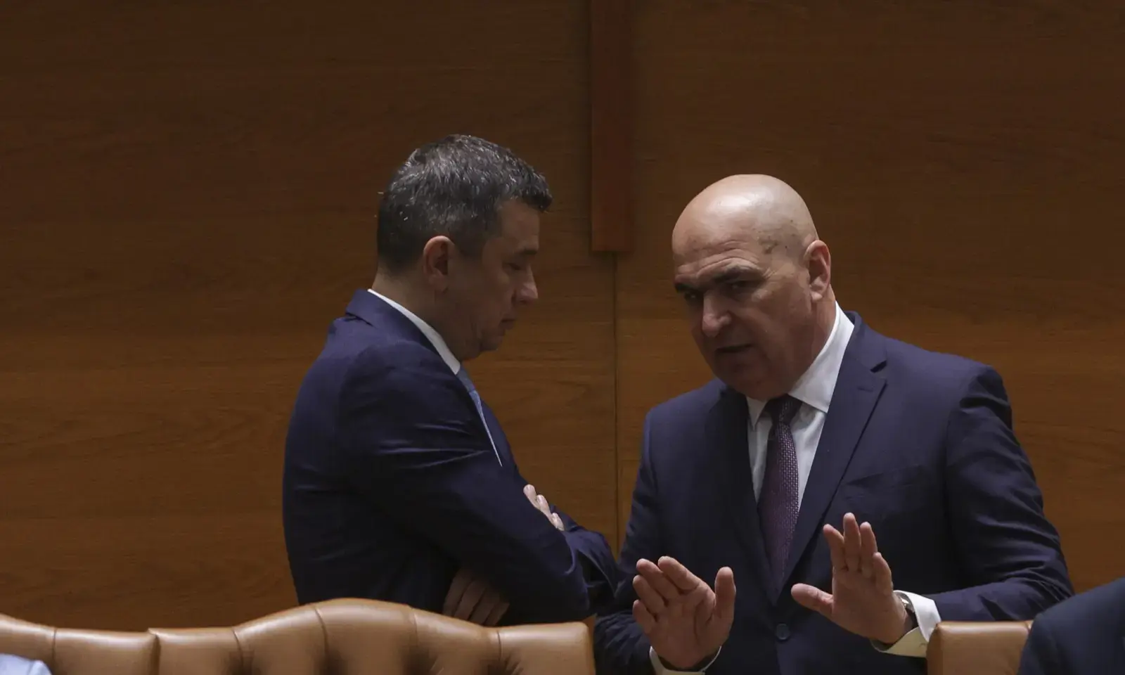 Bolojan și Grindeanu la masă: PSD blochează guvernul Mureșan
