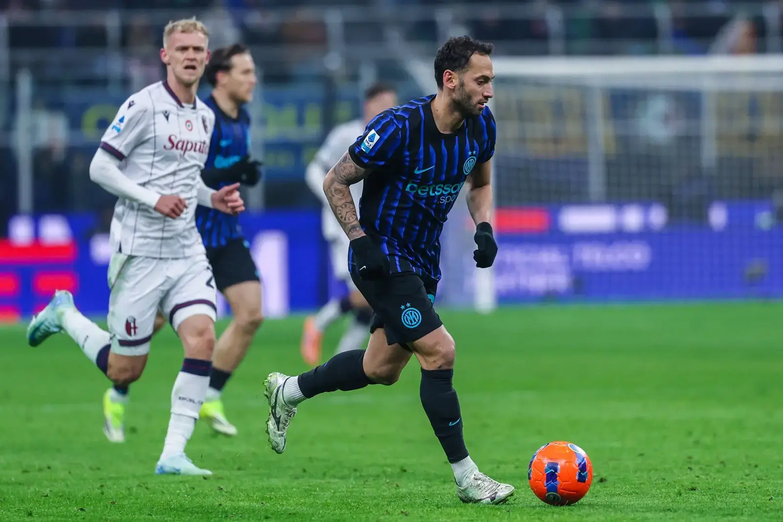 Calhanoglu la margine de plecare de la Inter: accidentările repetate blochează prelungirea contractului