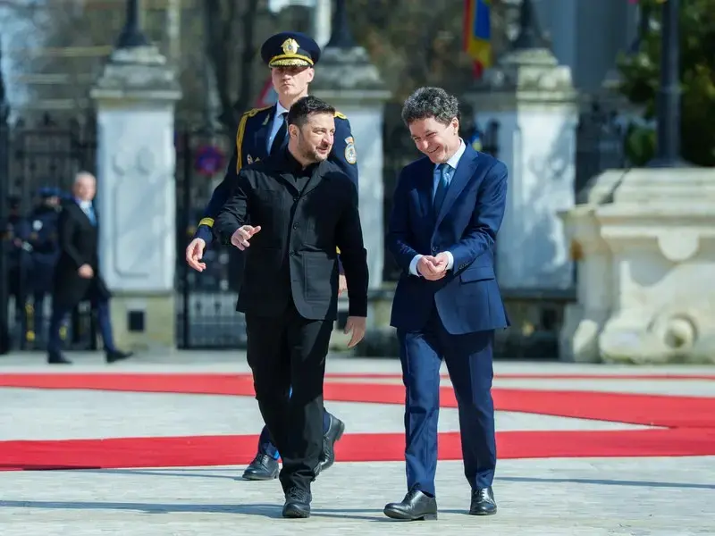 Nicușor Dan cere anchetă după închiderea unei clase de română în Ucraina