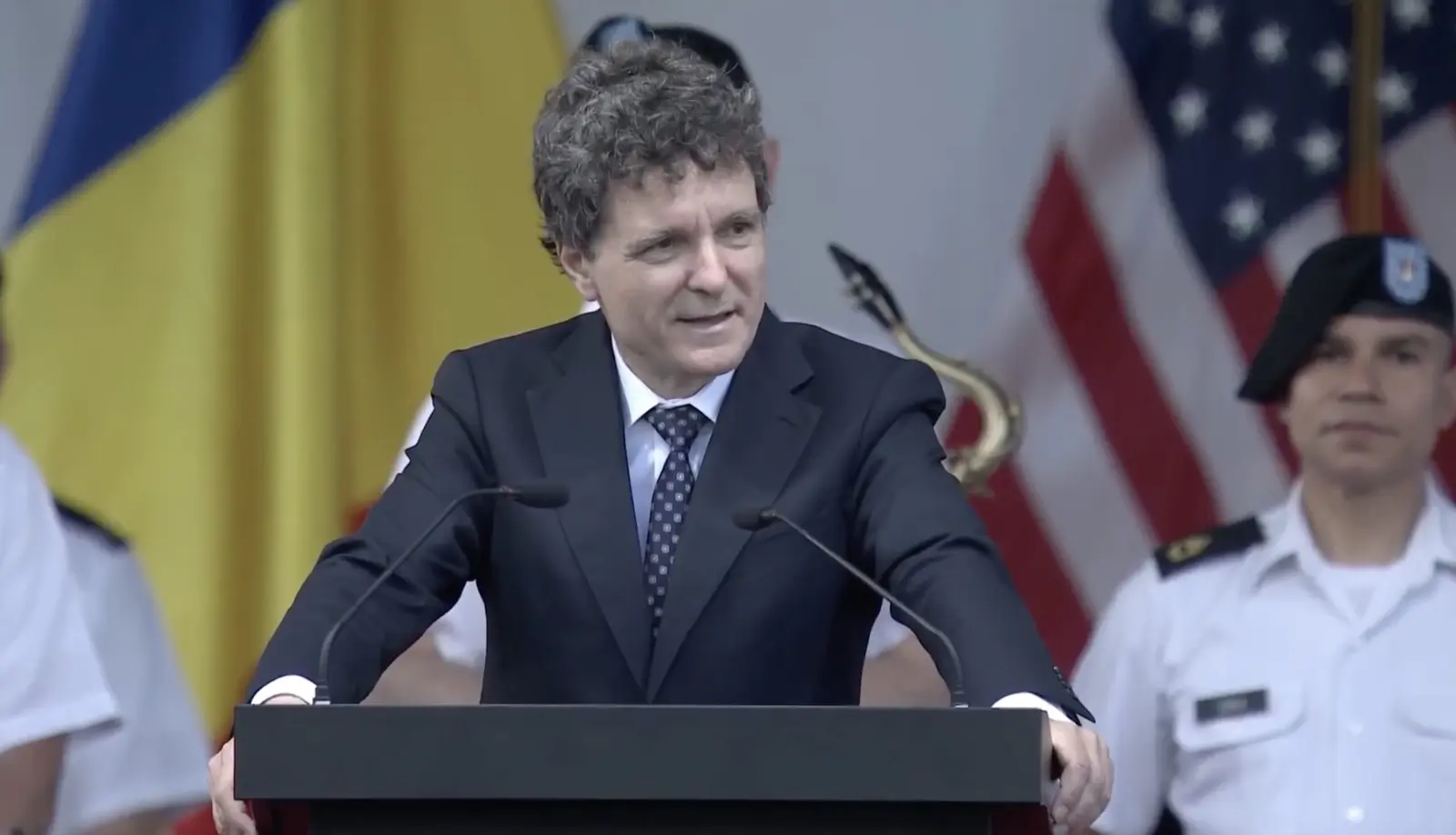 Nicușor Dan: România a lăsat mulți emigrați cu gustul amar al promisiunilor neîndeplinite