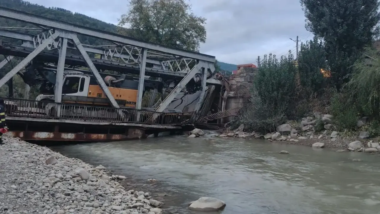 Pod avariat de TIR în Bacău și microbuz răsturnat în Constanța: bilanțul noptii de marți