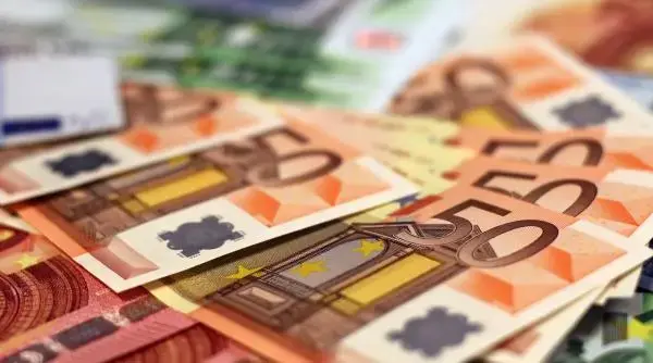 Polonia a atins un record de datorie publică de 505 miliarde de euro