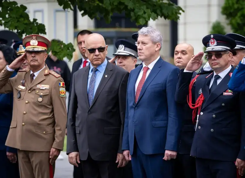 Predoiu a felicitat pompierii români de Ziua lor, subliniind contribuția lor la prestigiul național