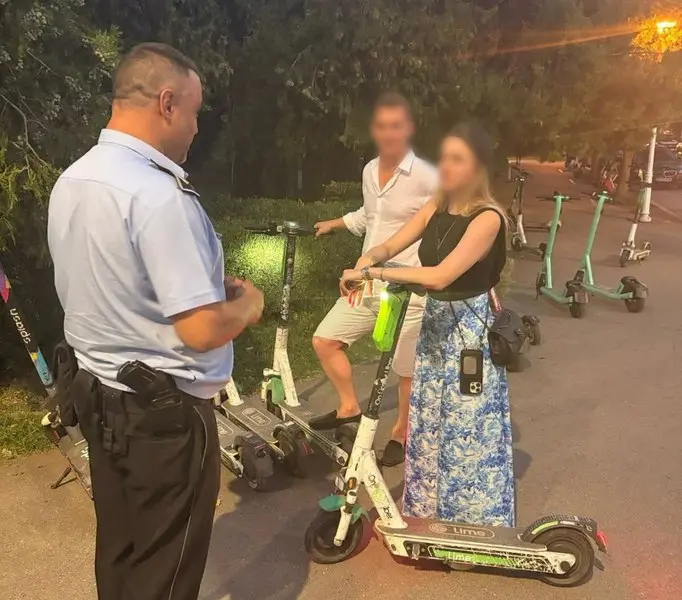 Trotinetele: Primăria București interzice trotinetele electrice de închiriat în parcuri și la evenimente stradale