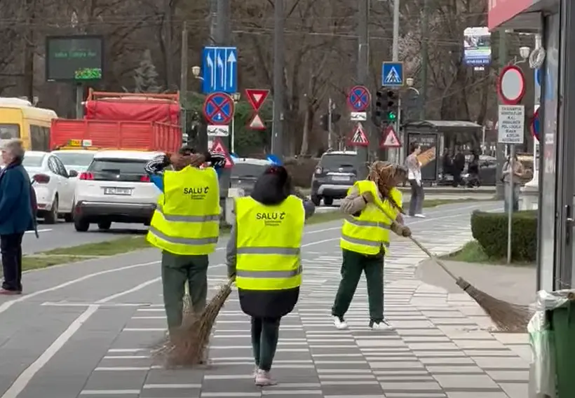 Compania SaluT angajează măturători prin licitație și acceptă și deținuți